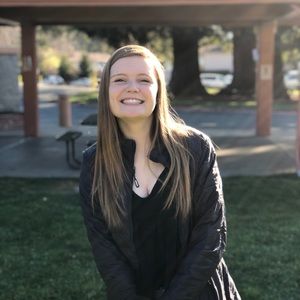 Meet your Posher, Caroline